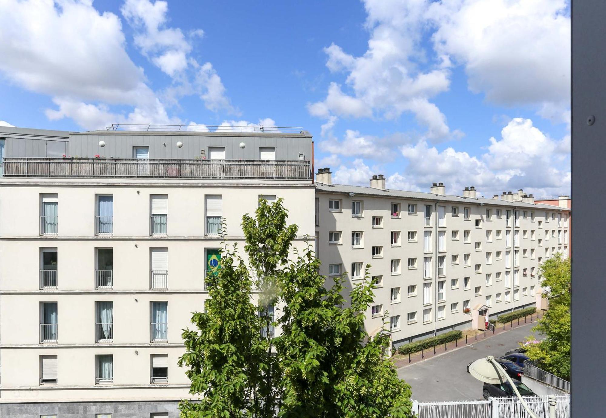 B&B Hotel Reims Centre Gare Esterno foto