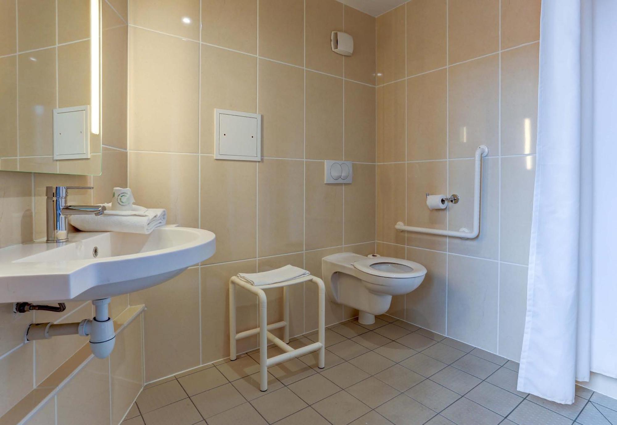 B&B Hotel Reims Centre Gare Esterno foto