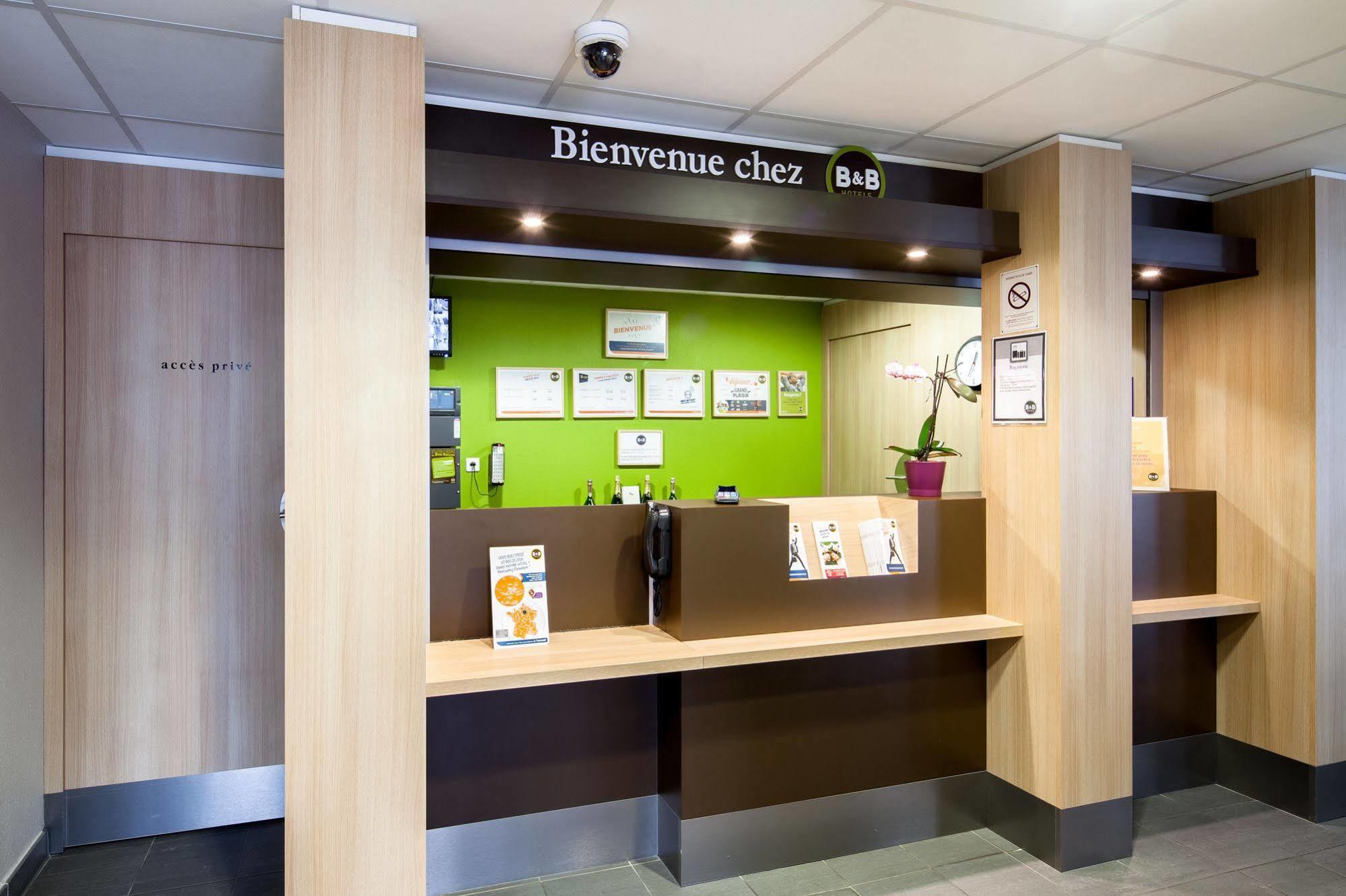B&B Hotel Reims Centre Gare Esterno foto